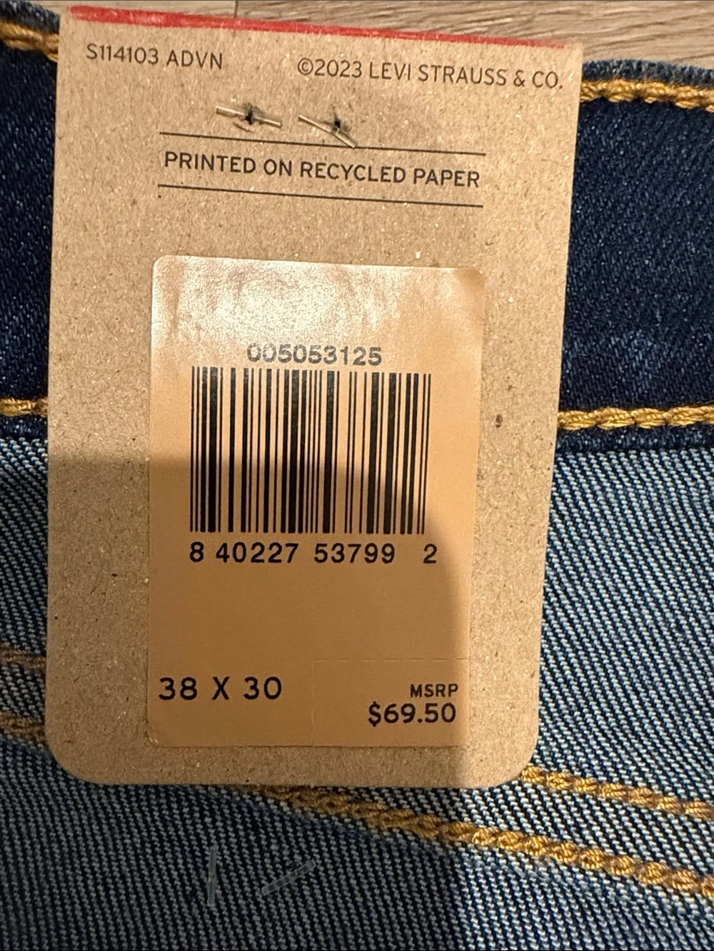Levis regular fit
